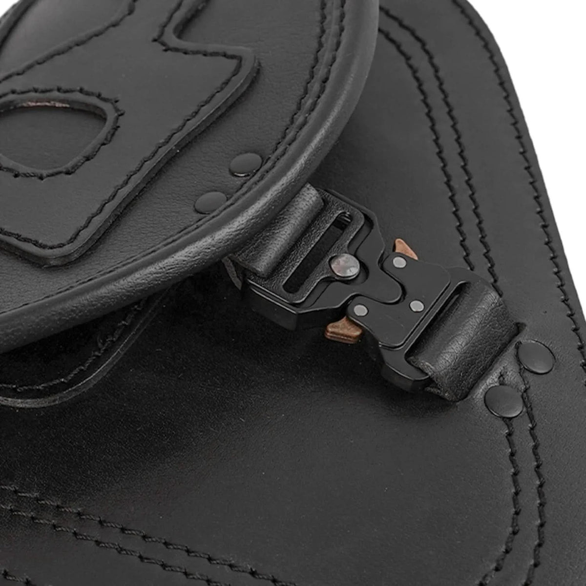 Nightfang Side Premium Leather Swing Arm Bag