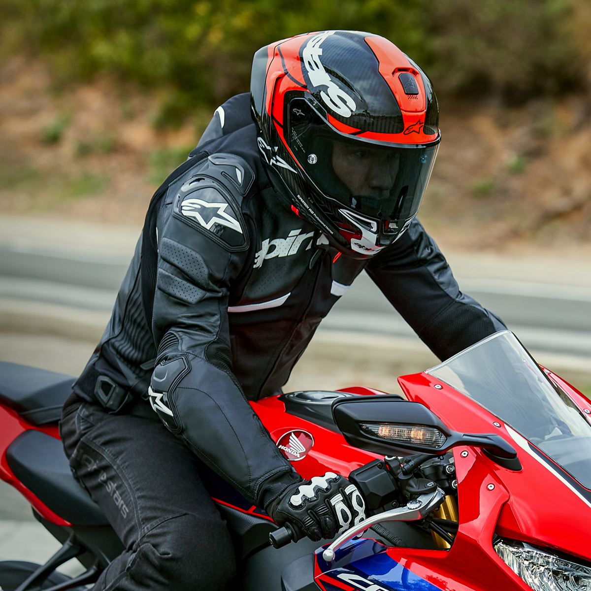 Supertech R10 Element Helmet