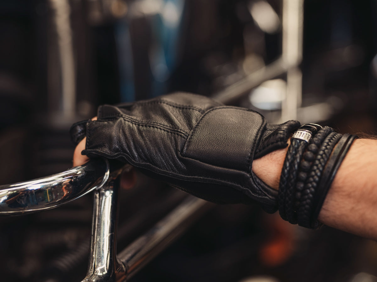 LegacyKnuckles™ Men's leather Fingerless gloves