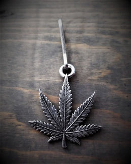 BZP-30 Bud Leaf Zipper Pull Zipper Pulls Bravo Bells