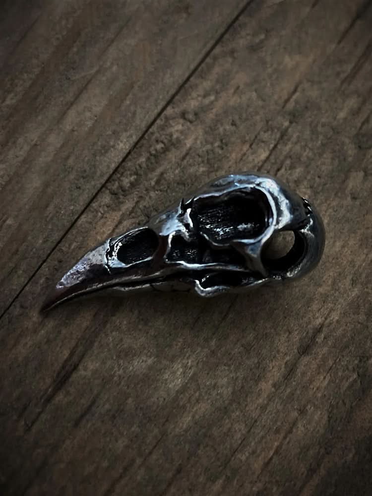 BBK-05 Raven Skull Keychain Wallet Chains/Key Leash Bravo Bells